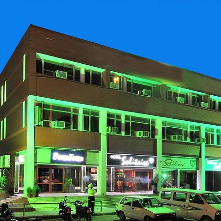 Hotel Solitaire Chandigarh - 10 Mins From Railway Station Exterior foto