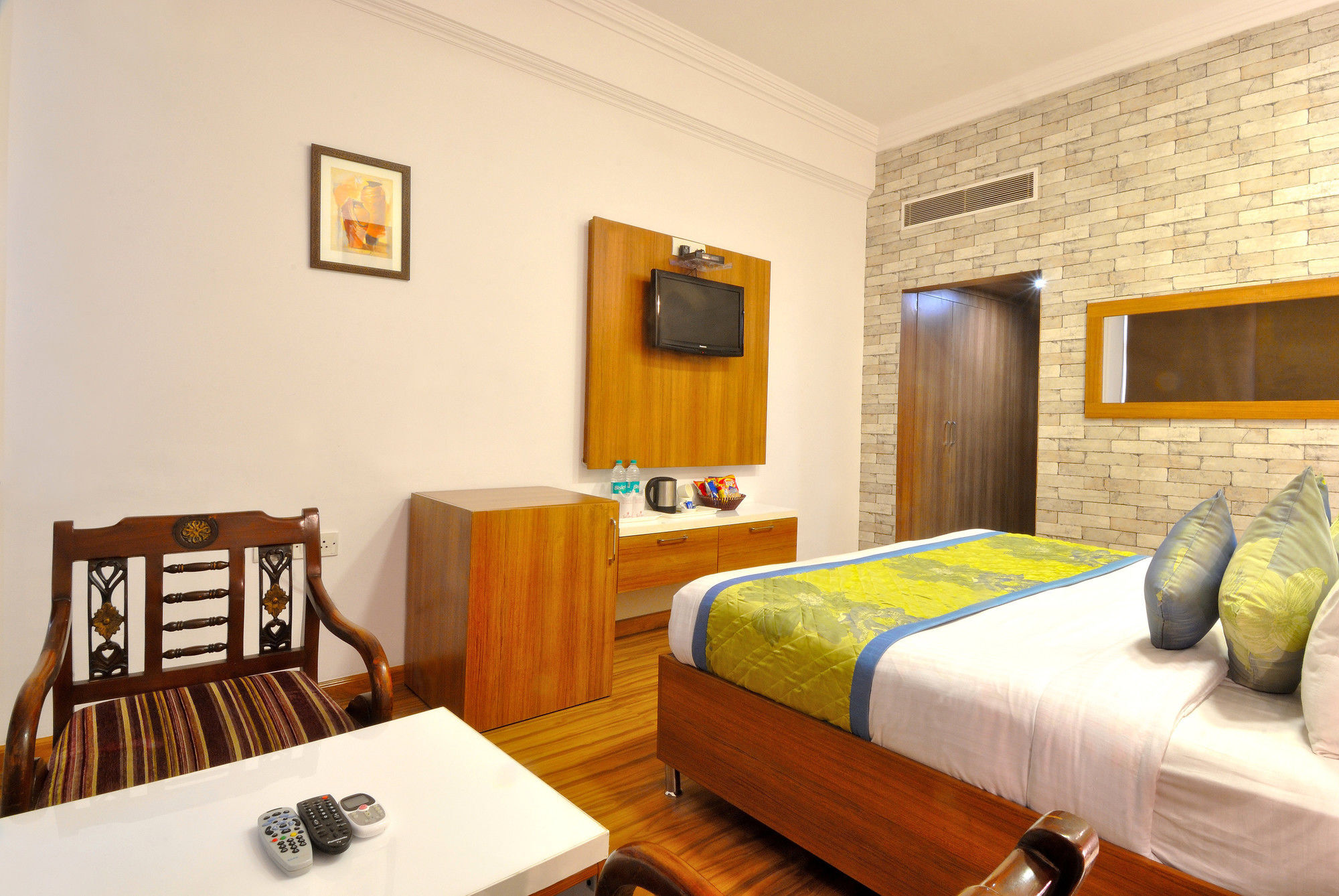Hotel Solitaire Chandigarh - 10 Mins From Railway Station Exterior foto
